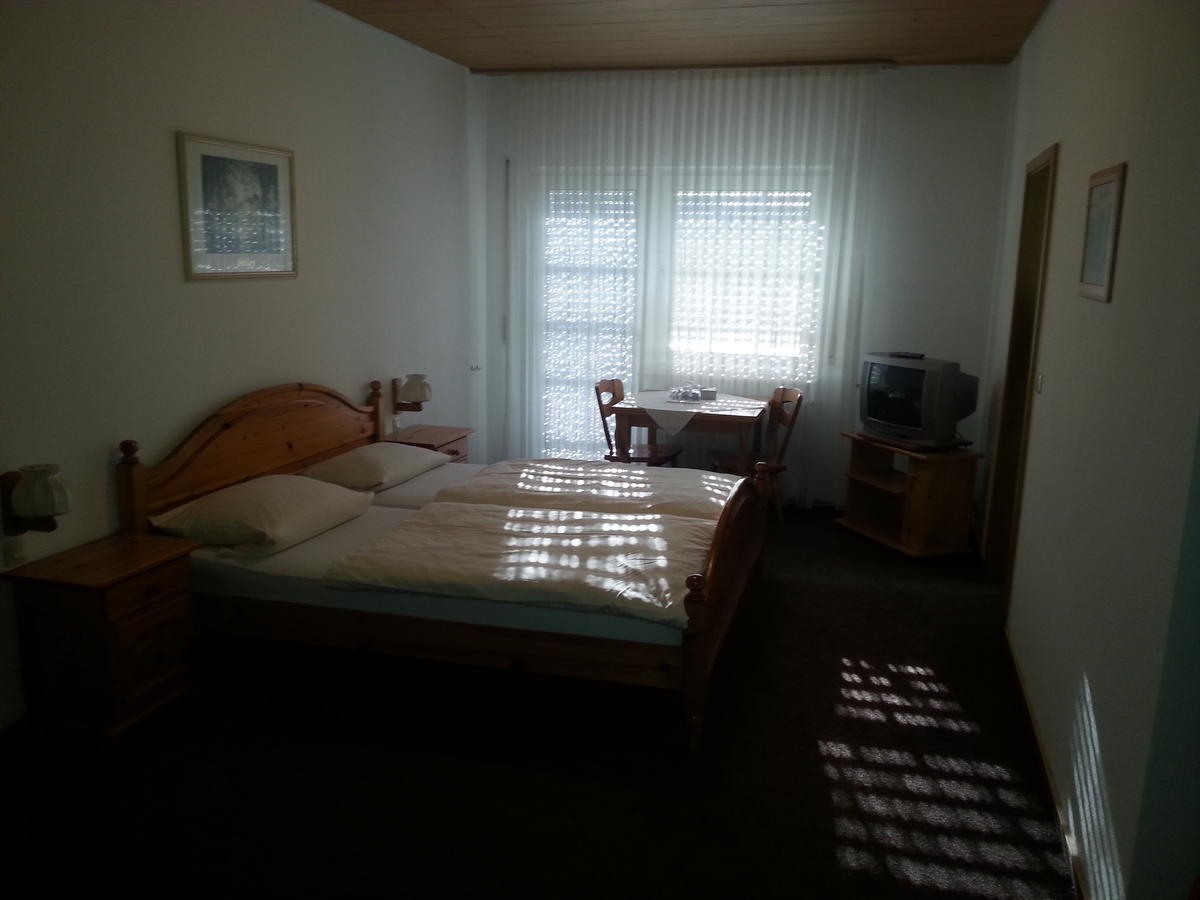 Hotel Restaurant Rueckert Nistertal Room photo