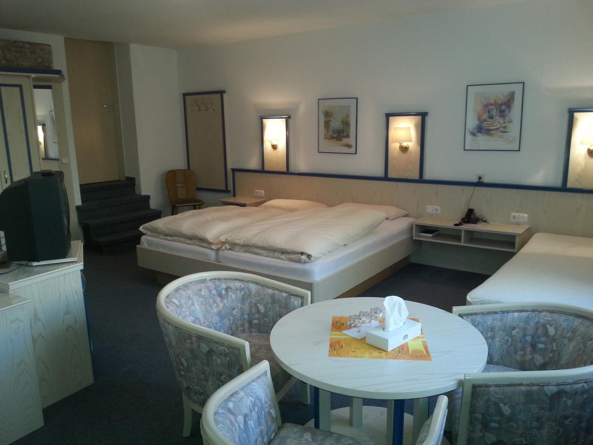 Hotel Restaurant Rueckert Nistertal Room photo