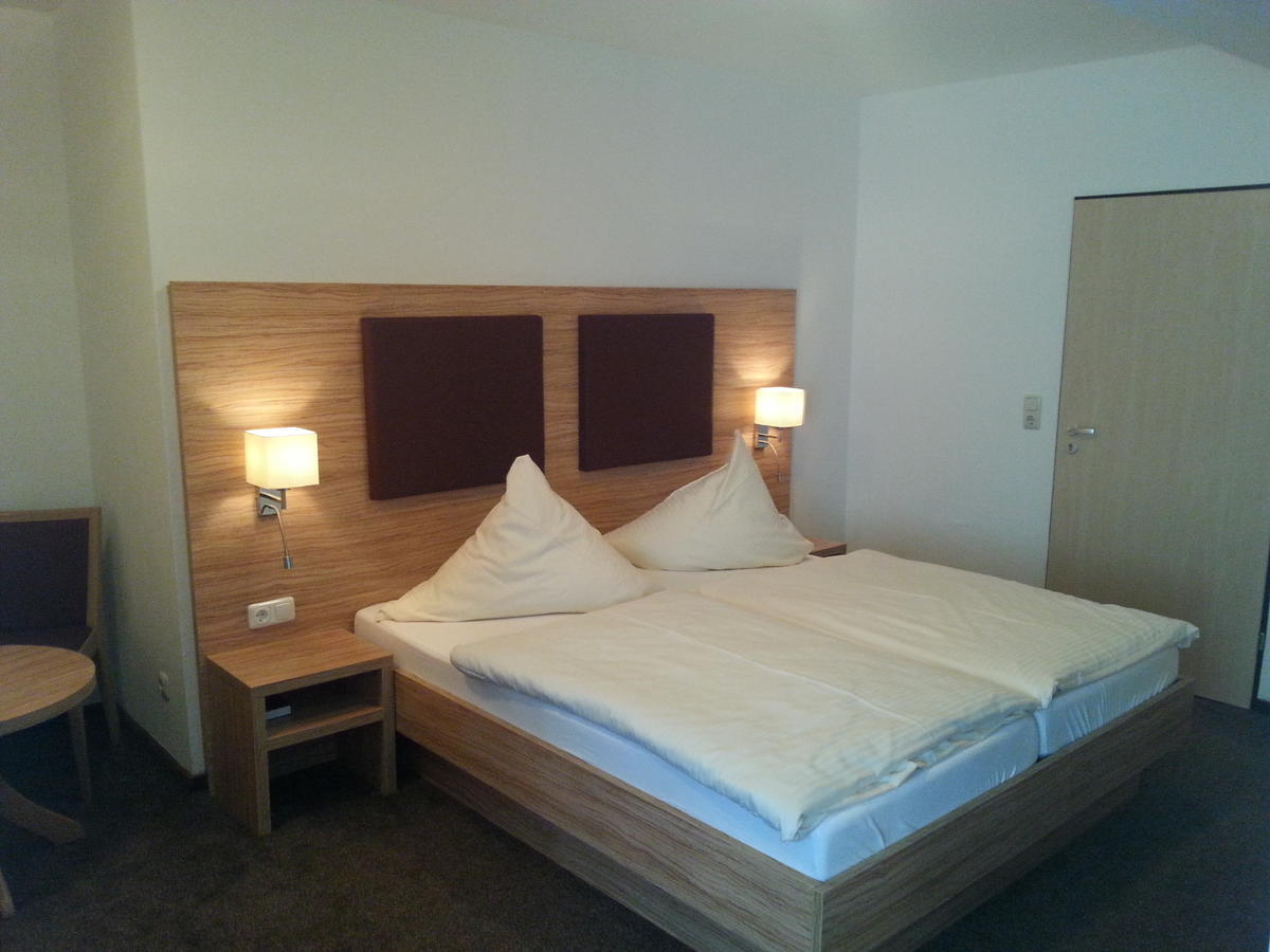 Hotel Restaurant Rueckert Nistertal Room photo
